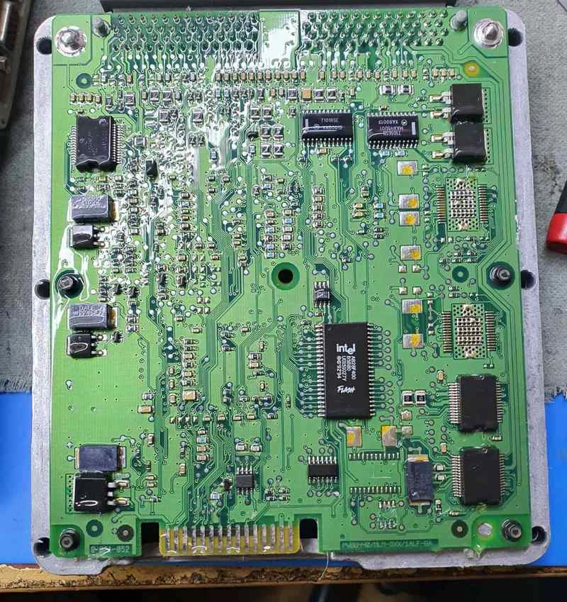 FS5R-18881-C 1ALF-12A650-MC EEC5 LO62675G2B LQ62675G2B LUCAS MAZDA 626 2.0I 2001Y 77014 HC05B6 PIN45486575 KEY 8C STARTSET EEP.rar