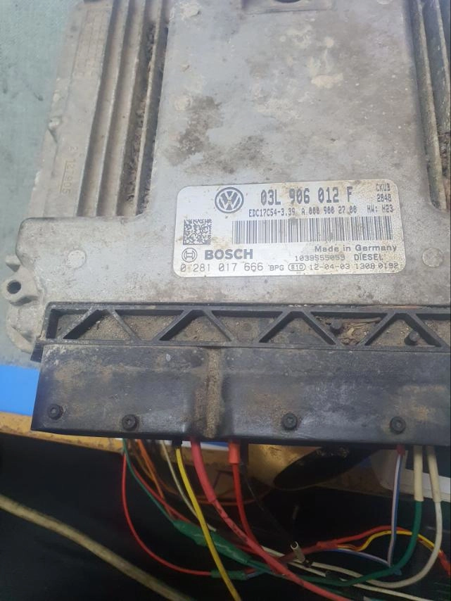 0281017666 03L906012F 9978 1037561591 EDC17C54 VW CRAFTER 2.0TDI 2012Y MTgearbox BENCH FULL.7z